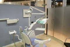 Cliina dental Zentro Coso,Zaragoza.Fotos:Jaime Galindo (2008).Reservados los derechos